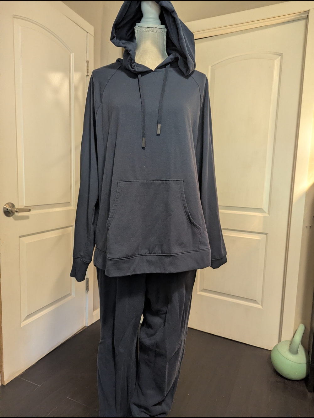 Time and Tru Navy Pullover Hoodie Sweatshirt Set.